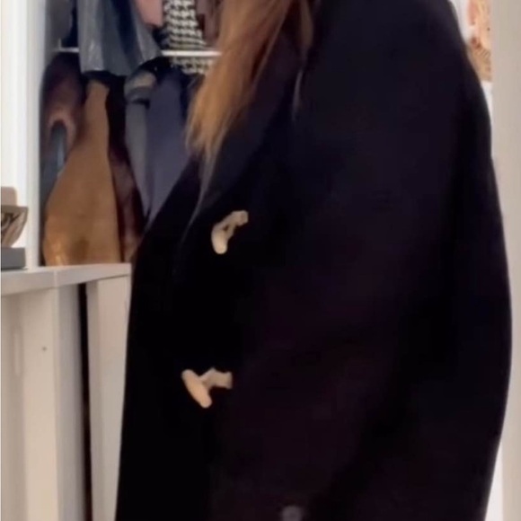 NWOT ZARA Wool Toggle
Limited Edition SIZE SMALL  Coat - Picture 7 of 11